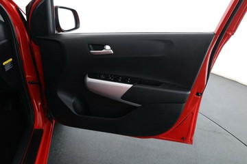 https://vehicle-cdn.autoleague.cloud/30351_61039076_18.jpg