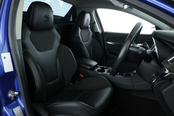 https://vehicle-cdn.autoleague.cloud/30351_61039085_16.jpg