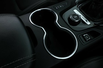 https://vehicle-cdn.autoleague.cloud/30351_61039085_27.jpg