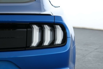https://vehicle-cdn.autoleague.cloud/30351_61039108_14.jpg