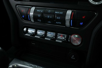 https://vehicle-cdn.autoleague.cloud/30351_61039108_27.jpg