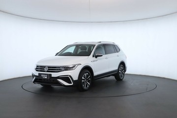 https://vehicle-cdn.autoleague.cloud/30351_61039124_11.jpg