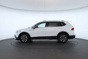 https://vehicle-cdn.autoleague.cloud/30351_61039124_12.jpg