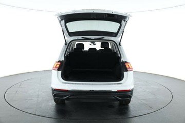 https://vehicle-cdn.autoleague.cloud/30351_61039124_15.jpg