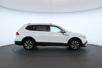 https://vehicle-cdn.autoleague.cloud/30351_61039124_3.jpg