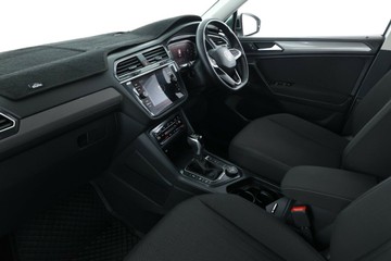https://vehicle-cdn.autoleague.cloud/30351_61039124_34.jpg