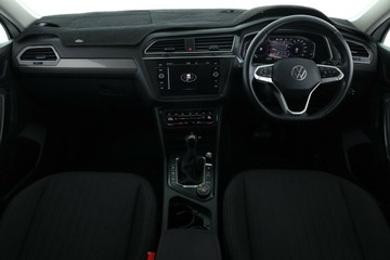 https://vehicle-cdn.autoleague.cloud/30351_61039124_37.jpg