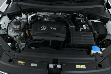 https://vehicle-cdn.autoleague.cloud/30351_61039124_7.jpg