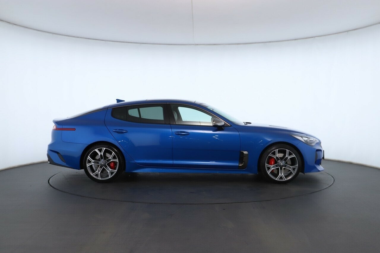 Kia Stinger image 3