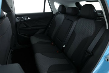 https://vehicle-cdn.autoleague.cloud/30351_61039174_31.jpg