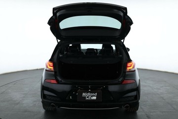 https://vehicle-cdn.autoleague.cloud/30351_61039175_13.jpg