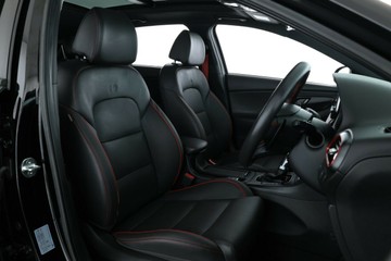 https://vehicle-cdn.autoleague.cloud/30351_61039175_16.jpg