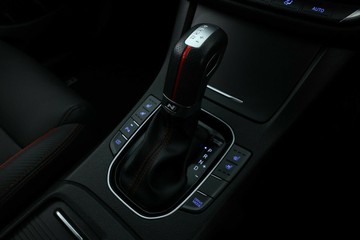 https://vehicle-cdn.autoleague.cloud/30351_61039175_25.jpg