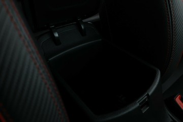 https://vehicle-cdn.autoleague.cloud/30351_61039175_27.jpg