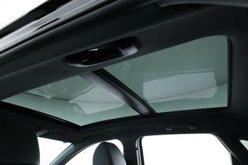https://vehicle-cdn.autoleague.cloud/30351_61039175_31.jpg