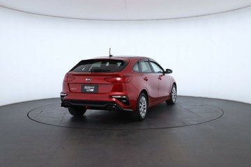 https://vehicle-cdn.autoleague.cloud/30351_61039361_16.jpg