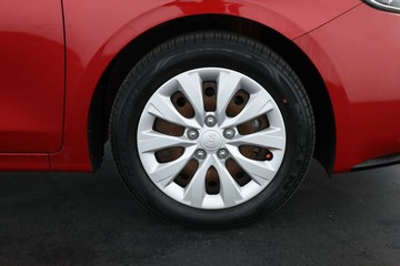 https://vehicle-cdn.autoleague.cloud/30351_61039361_3.jpg