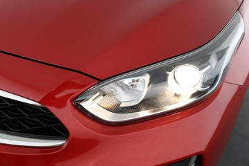 https://vehicle-cdn.autoleague.cloud/30351_61039361_8.jpg