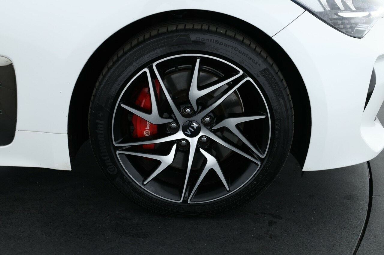 Kia Stinger image 4