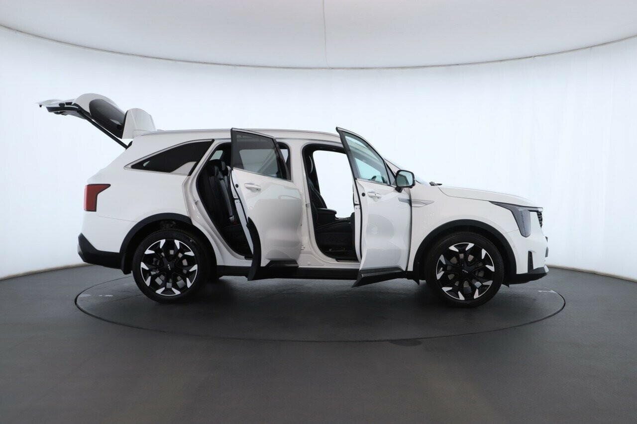 Kia Sorento image 2