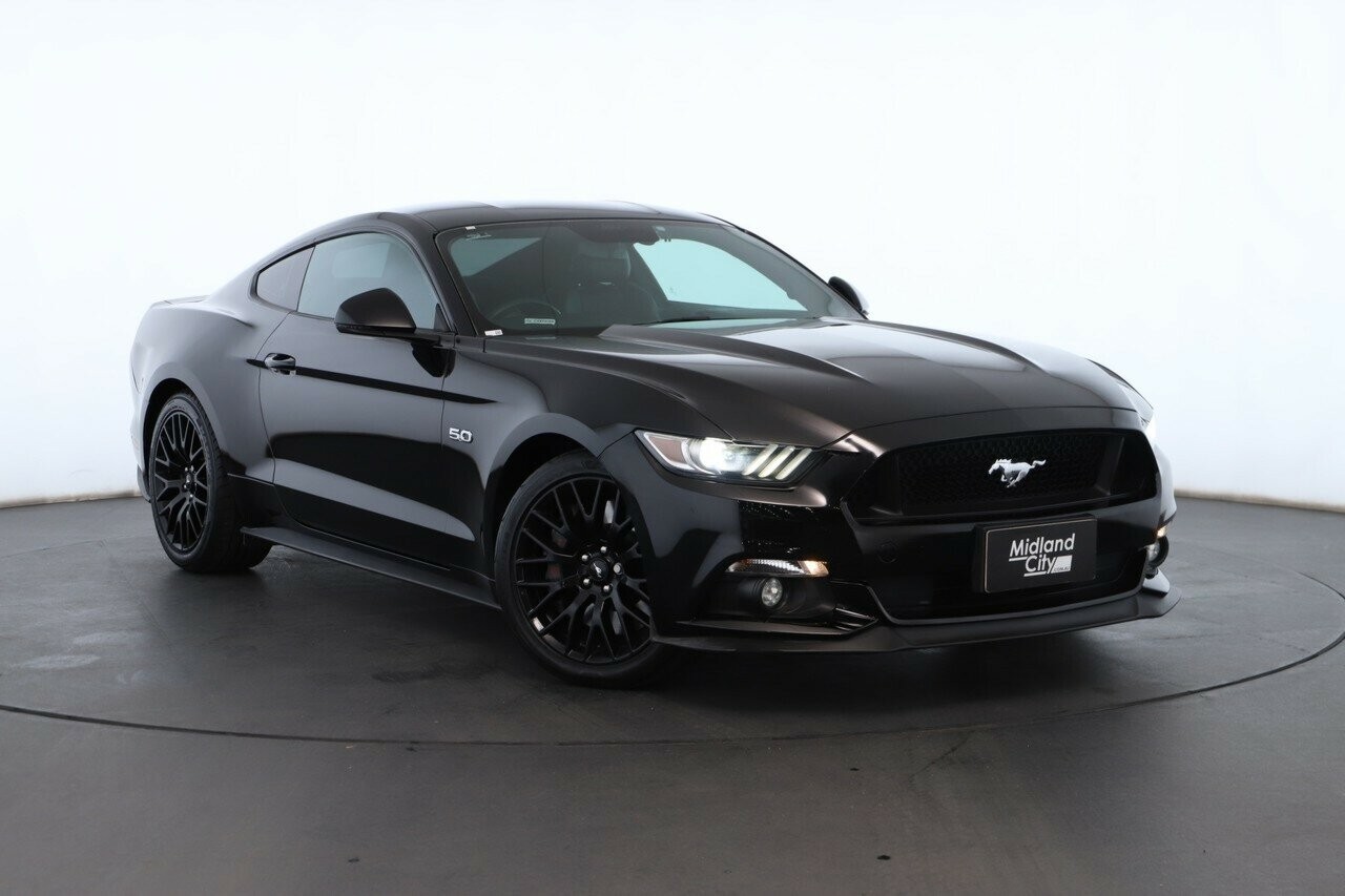 Ford Mustang image 1