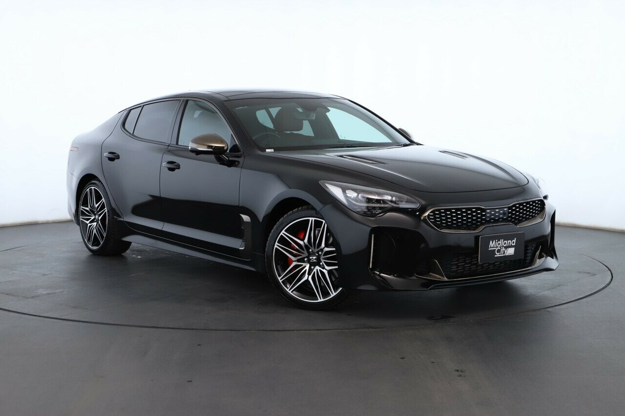 Kia Stinger image 1