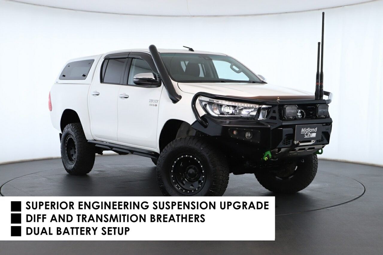 Toyota Hilux image 1