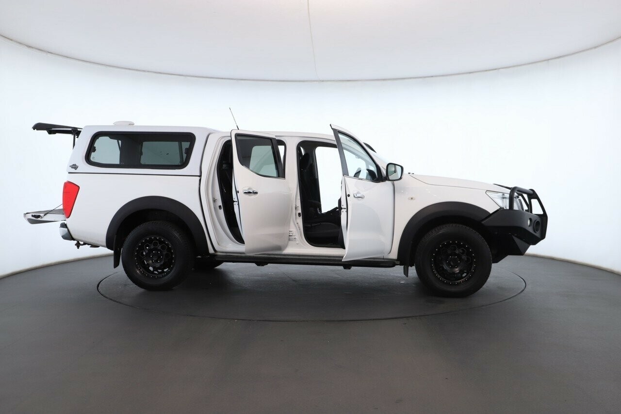 Nissan Navara image 2