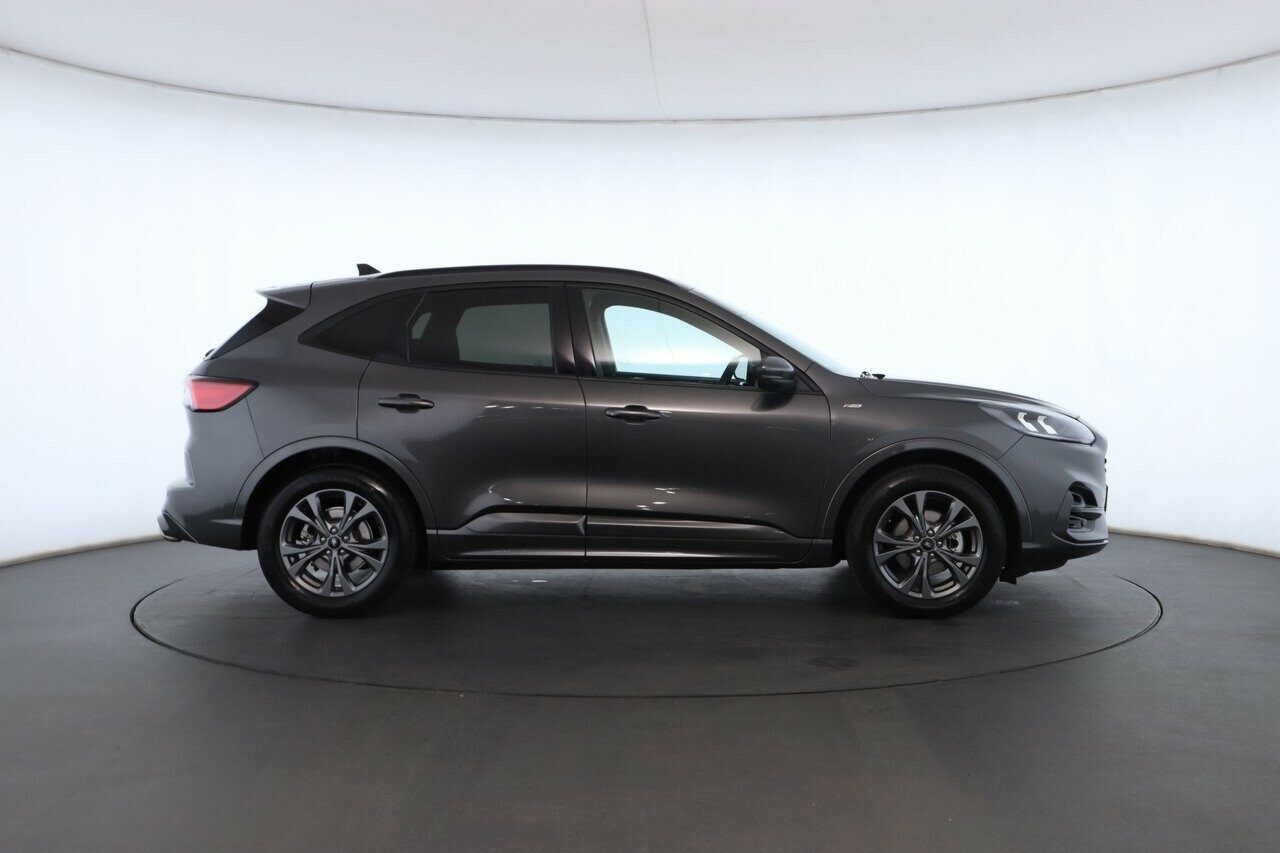 Ford Escape image 3