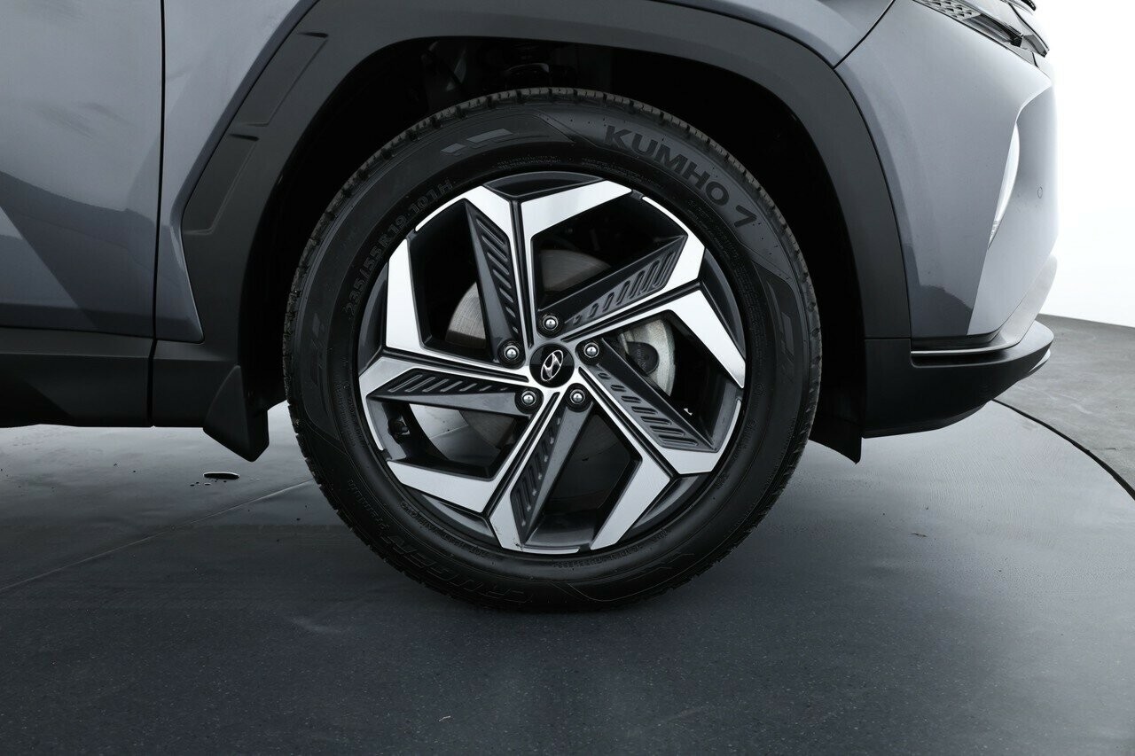 Hyundai Tucson image 3