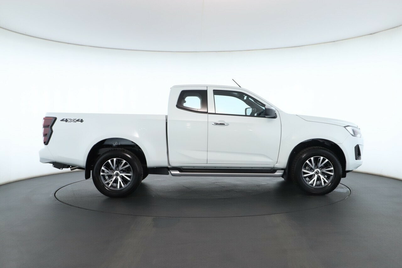 Isuzu D-max image 2