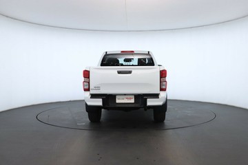 https://vehicle-cdn.autoleague.cloud/30352_940836017_14.jpg