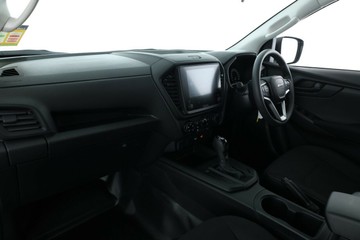 https://vehicle-cdn.autoleague.cloud/30352_940836017_31.jpg