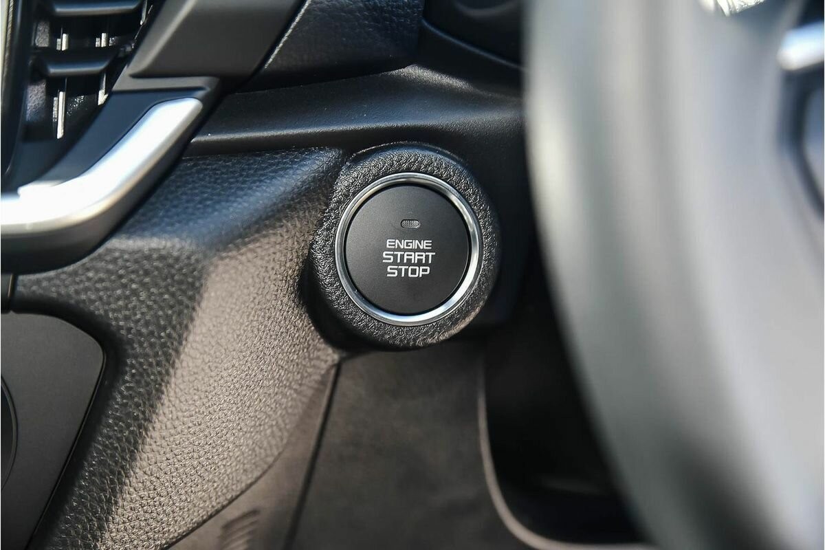 Isuzu Mu-x image 3
