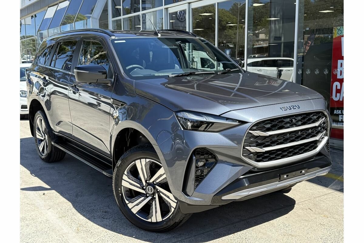 Isuzu Mu-x image 1