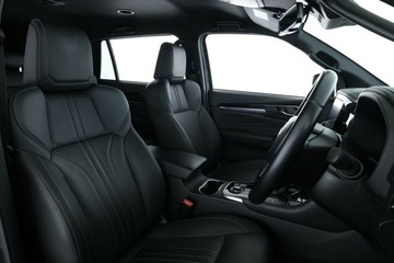 https://vehicle-cdn.autoleague.cloud/30352_940836797_19.jpg