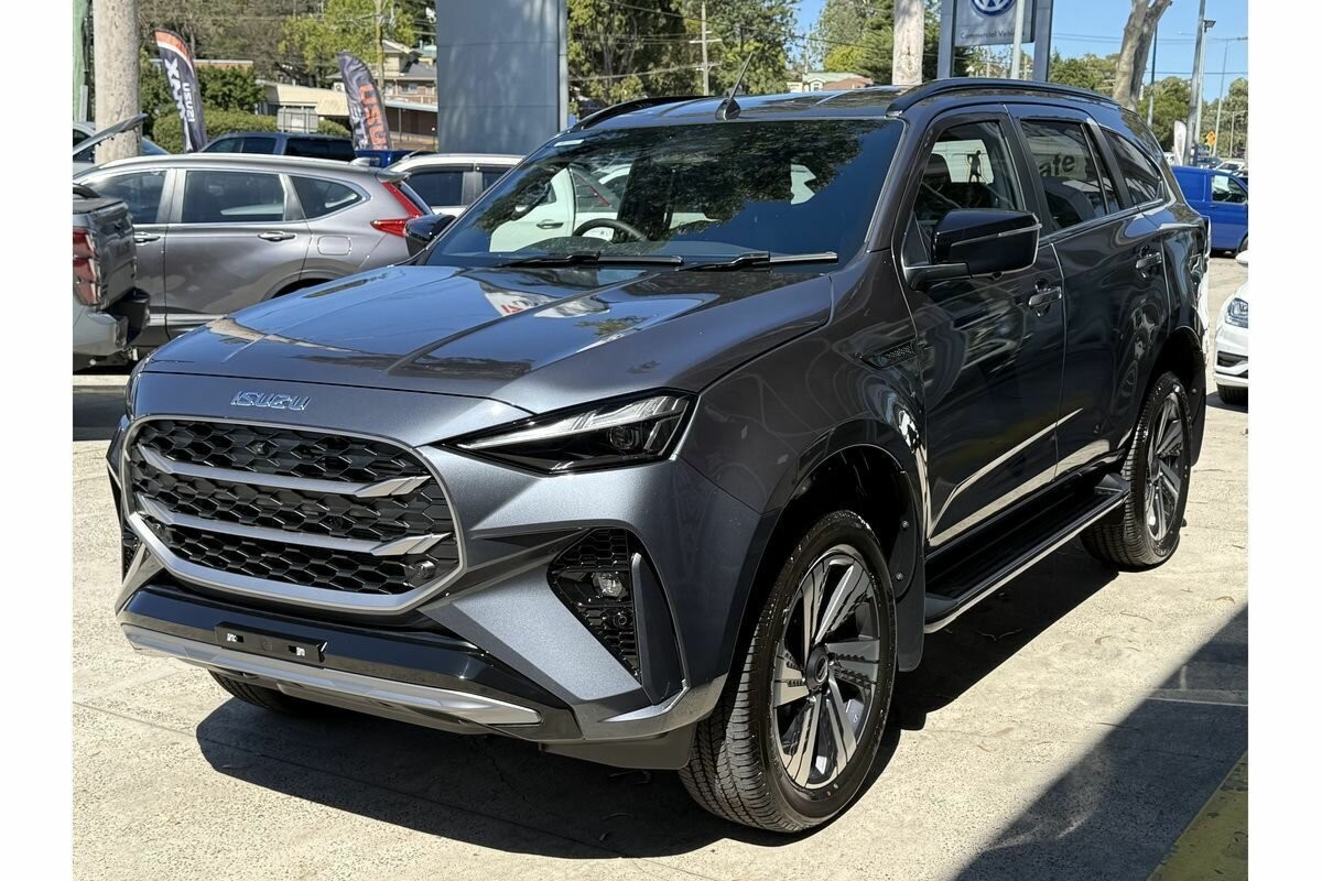 Isuzu Mu-x image 2
