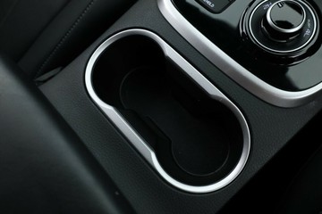 https://vehicle-cdn.autoleague.cloud/30352_940836797_31.jpg