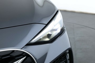 https://vehicle-cdn.autoleague.cloud/30352_940836797_8.jpg
