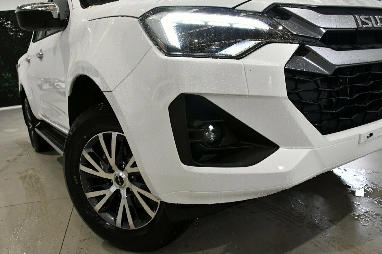 Isuzu D-max image 2