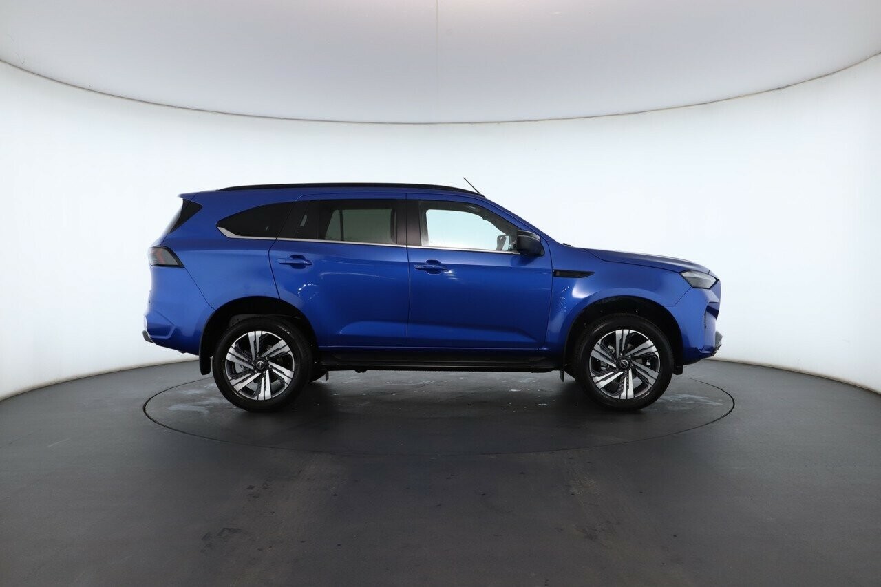 Isuzu Mu-x image 2