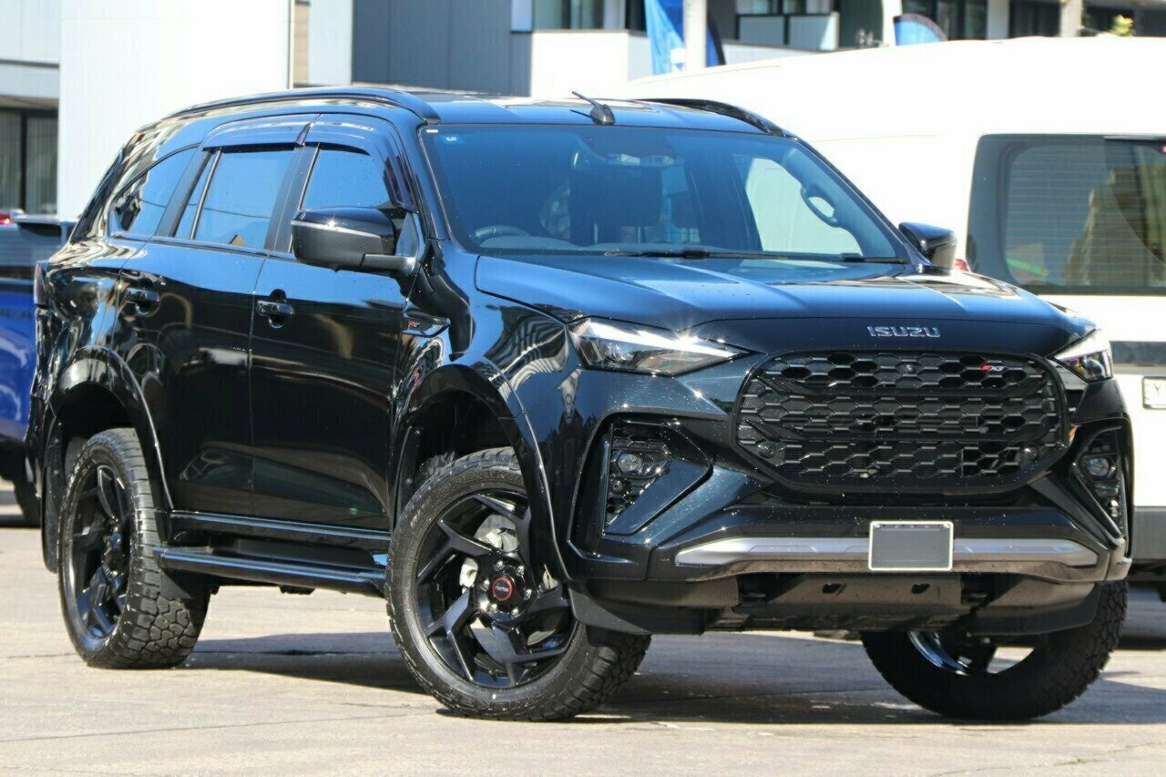 Isuzu Mu-x image 1