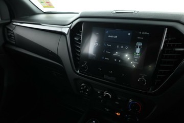 https://vehicle-cdn.autoleague.cloud/30352_950445261_21.jpg