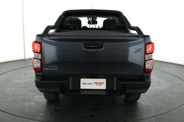 https://vehicle-cdn.autoleague.cloud/30352_950445283_16.jpg