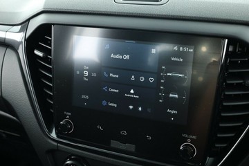 https://vehicle-cdn.autoleague.cloud/30352_950445283_25.jpg