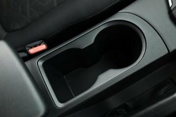 https://vehicle-cdn.autoleague.cloud/30352_950445283_29.jpg
