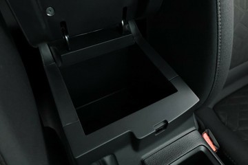 https://vehicle-cdn.autoleague.cloud/30352_950445283_30.jpg