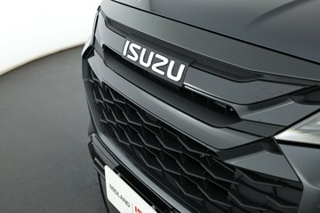 https://vehicle-cdn.autoleague.cloud/30352_950445283_9.jpg