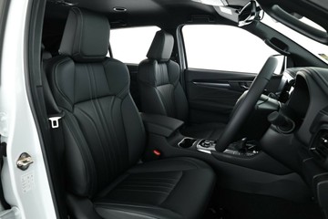 https://vehicle-cdn.autoleague.cloud/30352_950446766_20.jpg