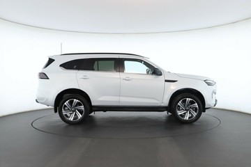https://vehicle-cdn.autoleague.cloud/30352_950446766_3.jpg
